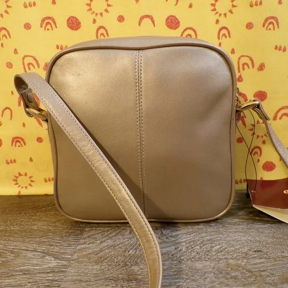 ETIENNE AIGNER NEW Women's Golden Leather Small Crossbody Purse 7"x7"x2.5" - Picture 3 of 15